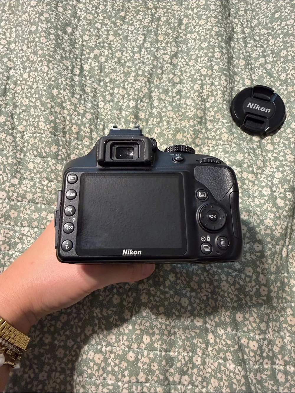Nikon D3400 DSLR Camera in Black